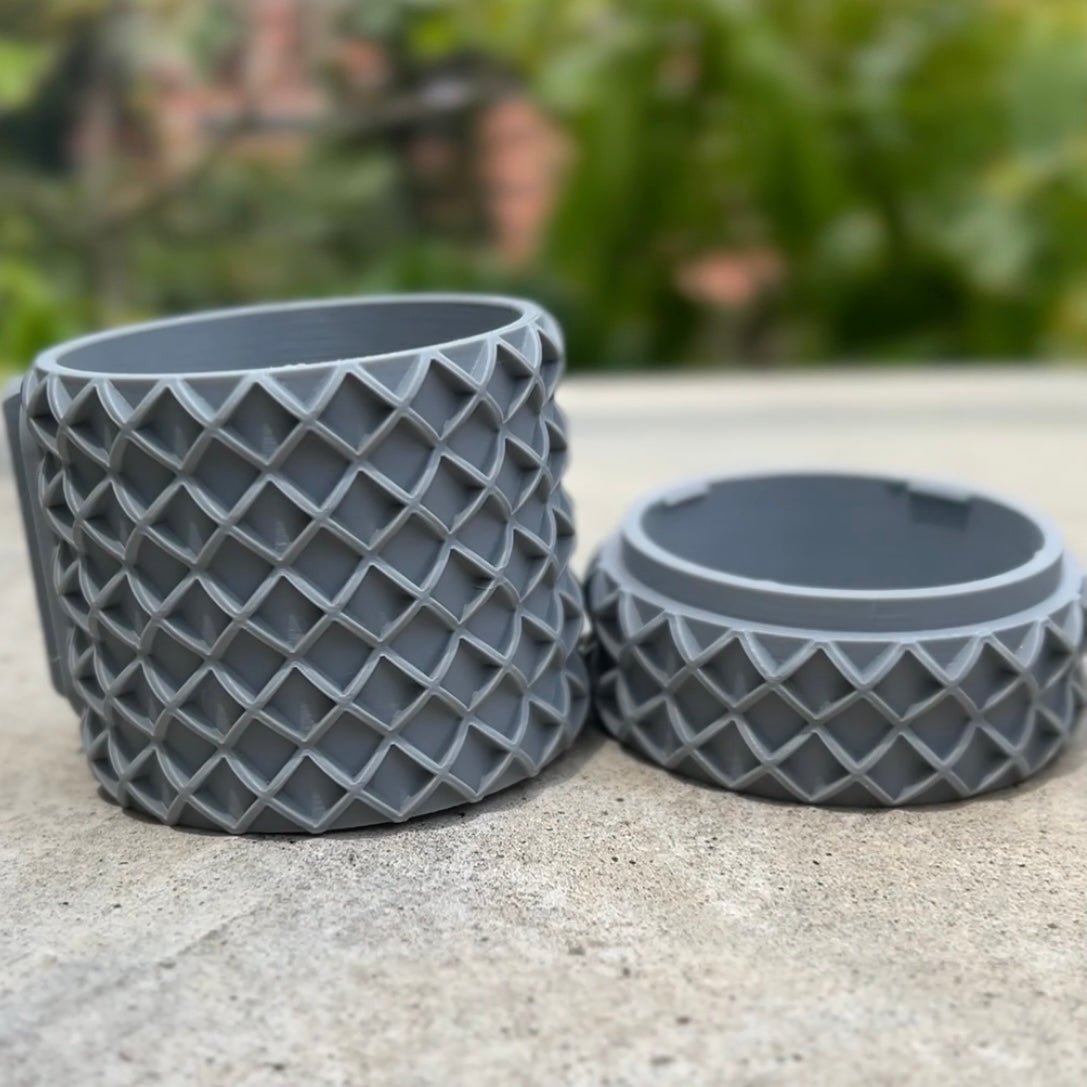 Matera para Colgar Impresa en 3D con Sistema de Anclaje y Bandeja de Agua - VERSELL